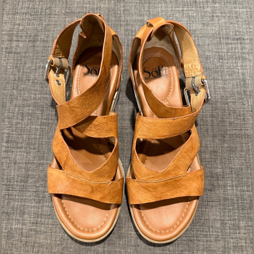 Sofft Women's Brown Strappy Sandals